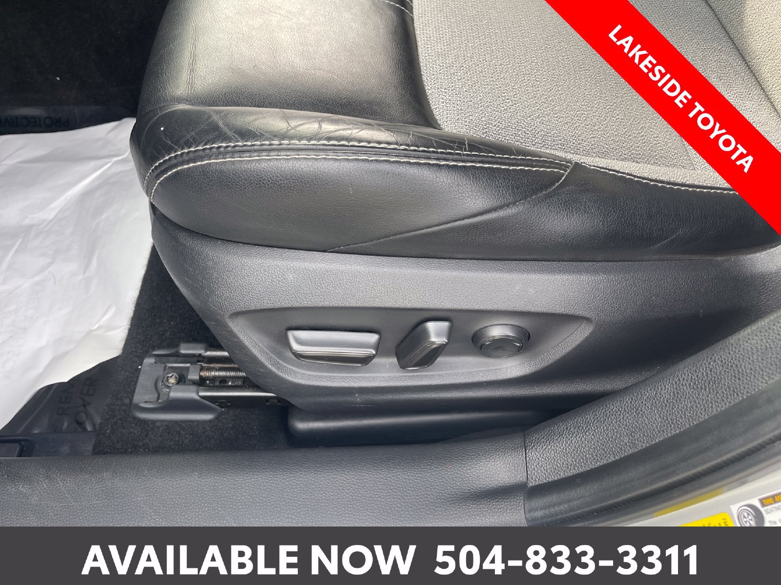 Used 2023 Toyota Corolla XSE FWD image 25