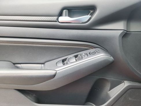 Used 2022 Nissan Altima 2.5 SR FWD image 17