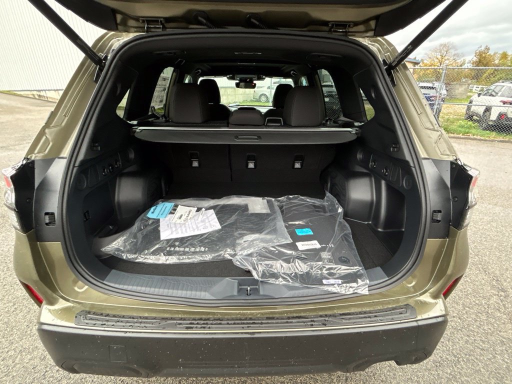 New 2026 Subaru Forester Touring AWD/4WD image 32