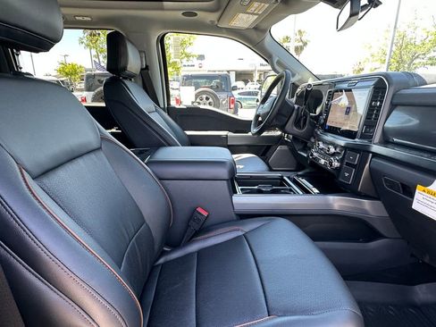 New 2026 Ford F250 Lariat w/ Black Appearance Package AWD/4WD image 17