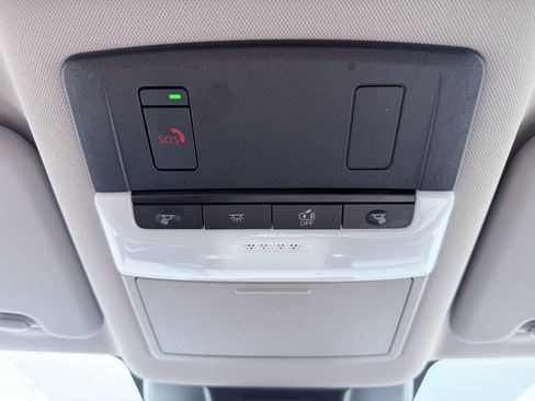 Used 2026 Nissan Rogue SL AWD/4WD image 16