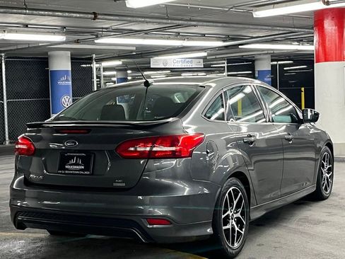 Used 2015 Ford Focus SE w/ SE Ecoboost Package image 5