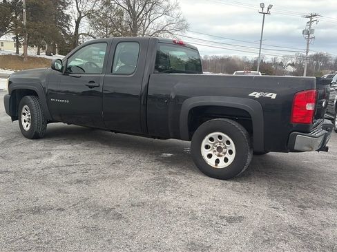 Used 2010 Chevrolet Silverado 1500 W/T image 12