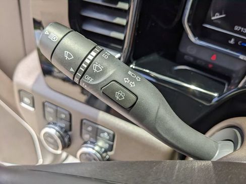 Used 2025 GMC Sierra 1500 SLE AWD/4WD image 26