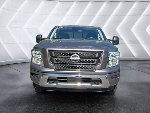 Used 2024 Nissan Titan SV w/ SV Convenience Package image 8