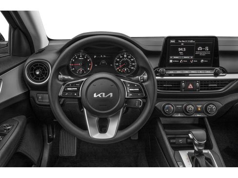 Certified 2023 Kia Forte LXS FWD image 4