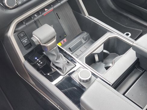 Used 2025 Toyota Tundra Limited w/ Power Package RWD image 20