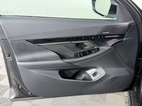 Used 2026 BMW 530i RWD image 21