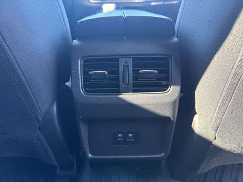 Used 2021 Nissan Rogue SV image 26