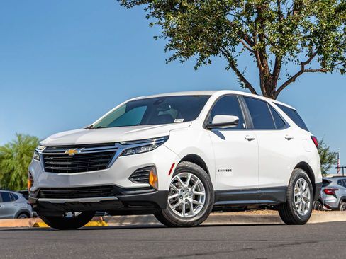 Used 2022 Chevrolet Equinox LT FWD image 1