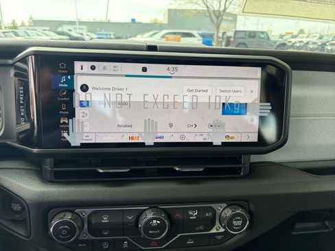 New 2026 Jeep Gladiator Sport AWD/4WD image 28