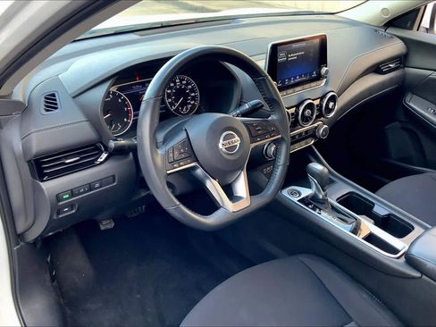 Used 2023 Nissan Sentra SV image 16