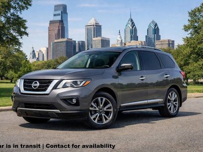 Used 2017 Nissan Pathfinder Platinum
