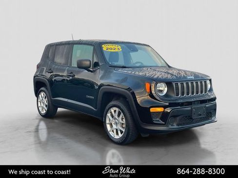 Used 2023 Jeep Renegade Latitude AWD/4WD image 1