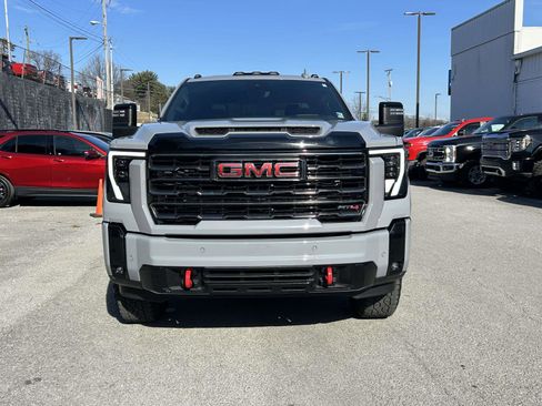 Used 2025 GMC Sierra 2500 AT4 w/ AT4 Premium Plus Package image 8