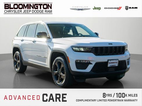 Used 2023 Jeep Grand Cherokee Limited w/ Black Appearance Package AWD/4WD image 1
