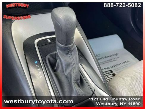 Used 2021 Toyota Corolla LE FWD image 29