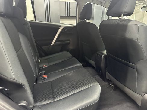 Used 2016 Toyota RAV4 LE AWD/4WD image 22