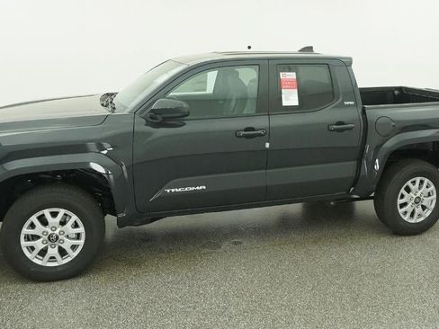 New 2026 Toyota Tacoma SR5 image 2