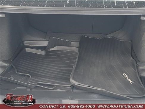 Used 2022 Honda Civic Touring image 11