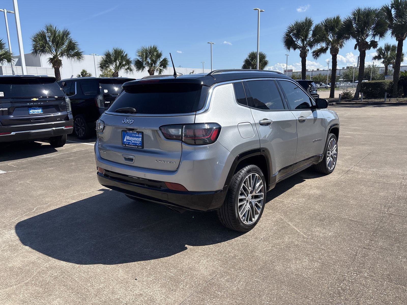 Used 2022 Jeep Compass Limited w/ Elite Group AWD/4WD image 10