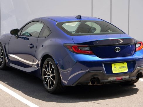 Used 2022 Toyota GR86 RWD image 41
