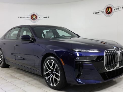 Used 2023 BMW 760i xDrive image 34