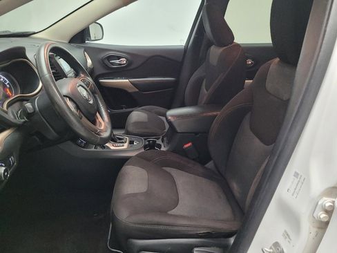 Used 2018 Jeep Cherokee Latitude image 17