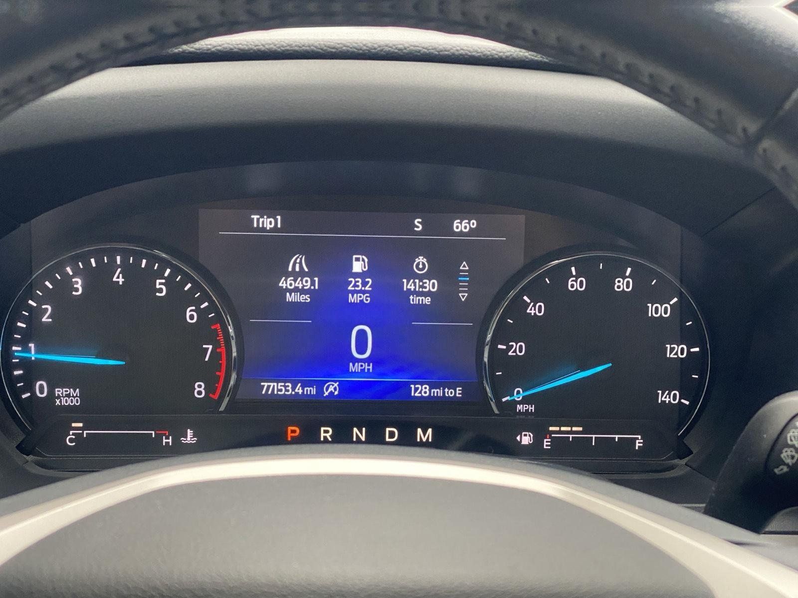 Used 2020 Ford Explorer XLT w/ Equipment Group 202A AWD/4WD image 13