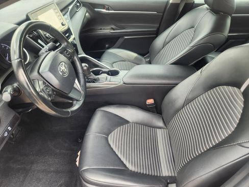 Used 2023 Toyota Camry SE FWD image 10
