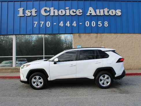 Used 2021 Toyota RAV4 XLE AWD/4WD image 8