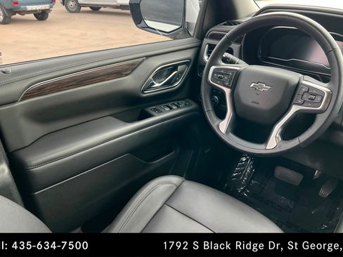 Used 2022 Chevrolet Tahoe Z71 w/ Luxury Package image 11