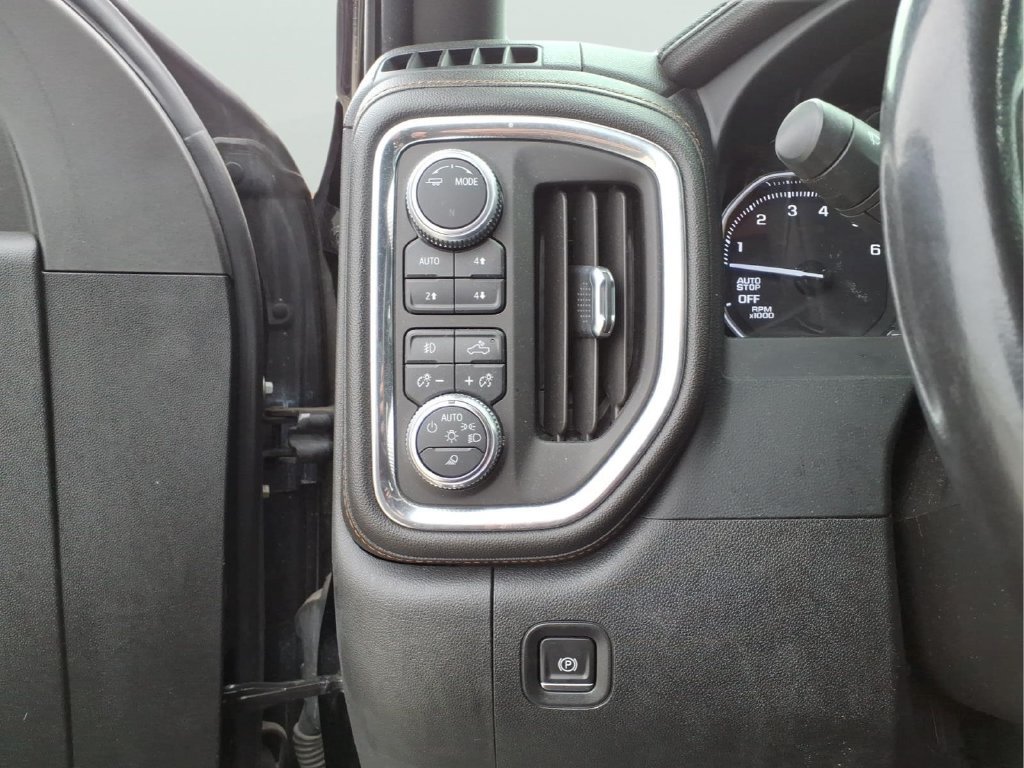 Used 2021 GMC Sierra 1500 AT4 w/ AT4 Premium Package AWD/4WD image 16