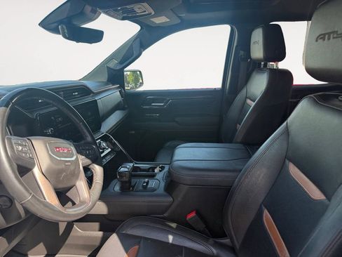 Used 2023 GMC Sierra 1500 AT4 w/ AT4 Premium Package AWD/4WD image 9