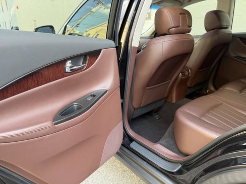 Used 2017 INFINITI QX50 AWD w/ Technology Package image 27