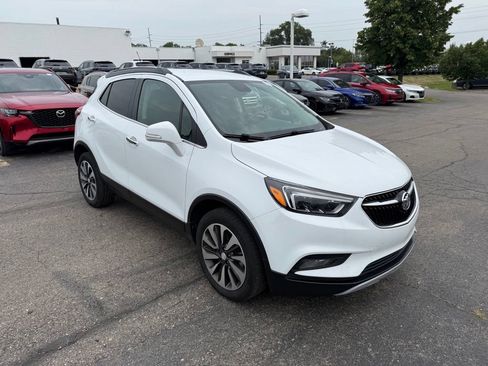 Used 2018 Buick Encore Essence AWD/4WD image 4