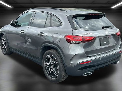 Used 2022 Mercedes-Benz GLA 250 4MATIC image 9