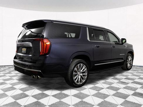 Used 2023 GMC Yukon XL Denali AWD/4WD image 14
