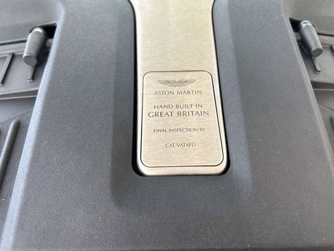 Used 2021 Aston Martin DBX AWD/4WD image 13