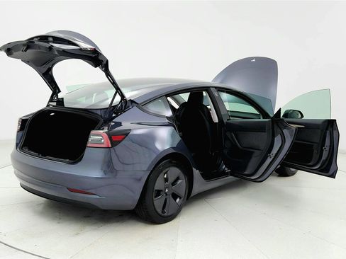 Used 2023 Tesla Model 3 Standard Range RWD image 11