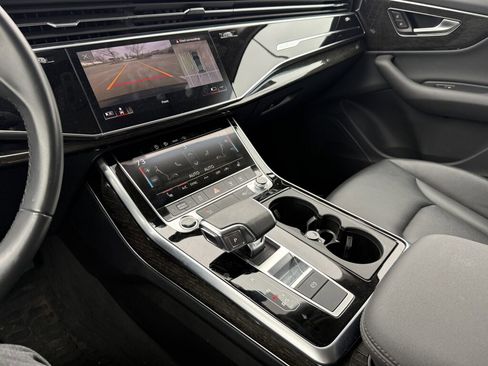 Used 2022 Audi Q7 3.0T Premium image 34