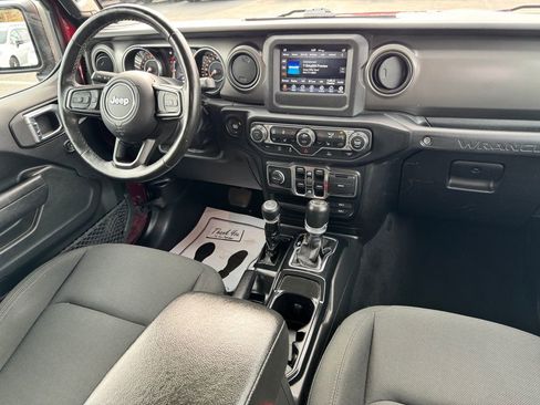 Used 2022 Jeep Wrangler Unlimited Sport w/ Cold Weather Group AWD/4WD image 10