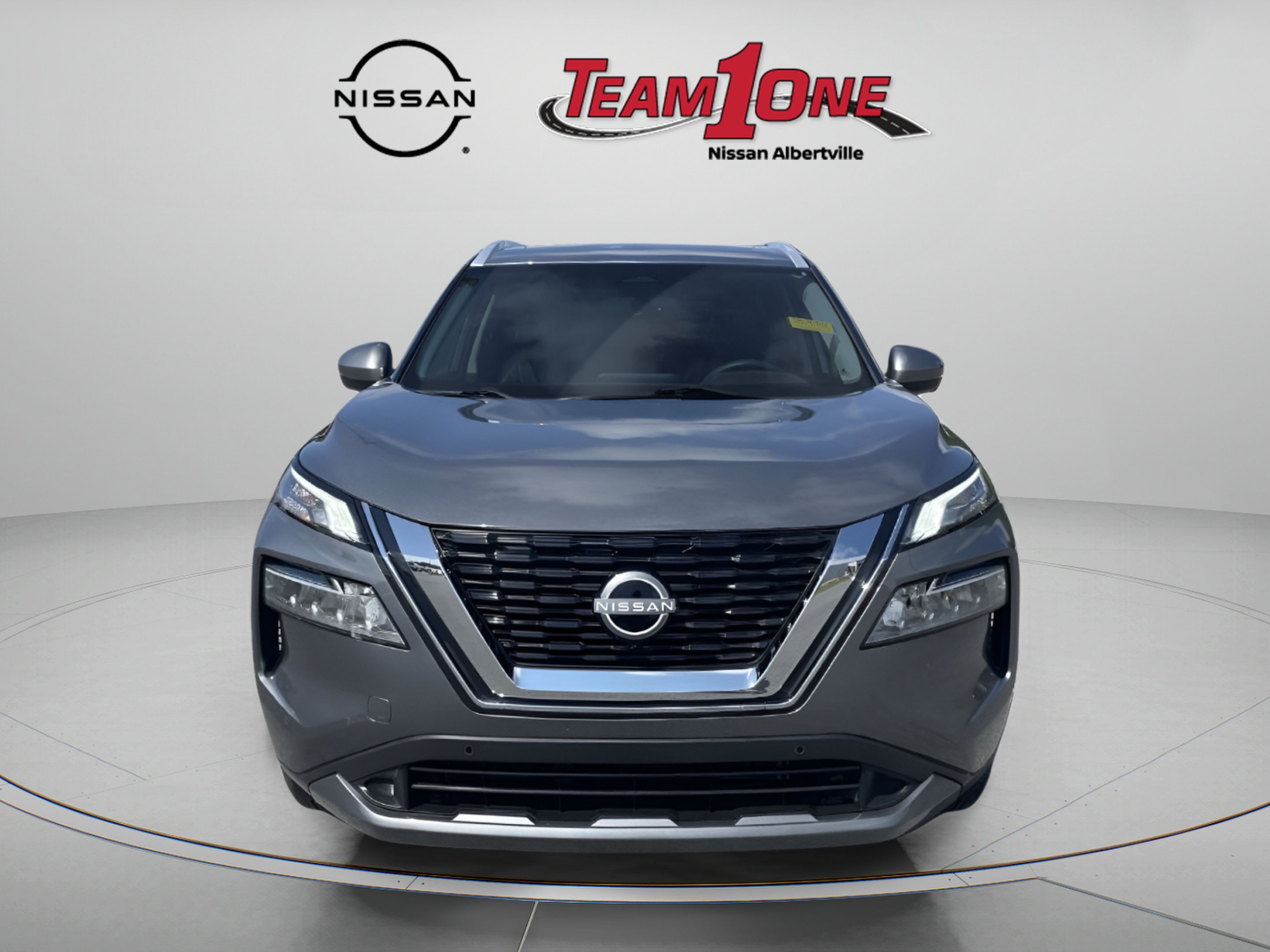 Used 2023 Nissan Rogue SL w/ SL Premium Package FWD image 2