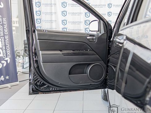 Used 2013 Jeep Compass Sport AWD/4WD image 27