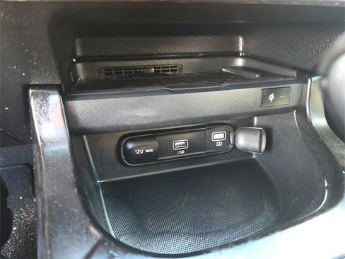 Used 2023 Kia Seltos EX image 17