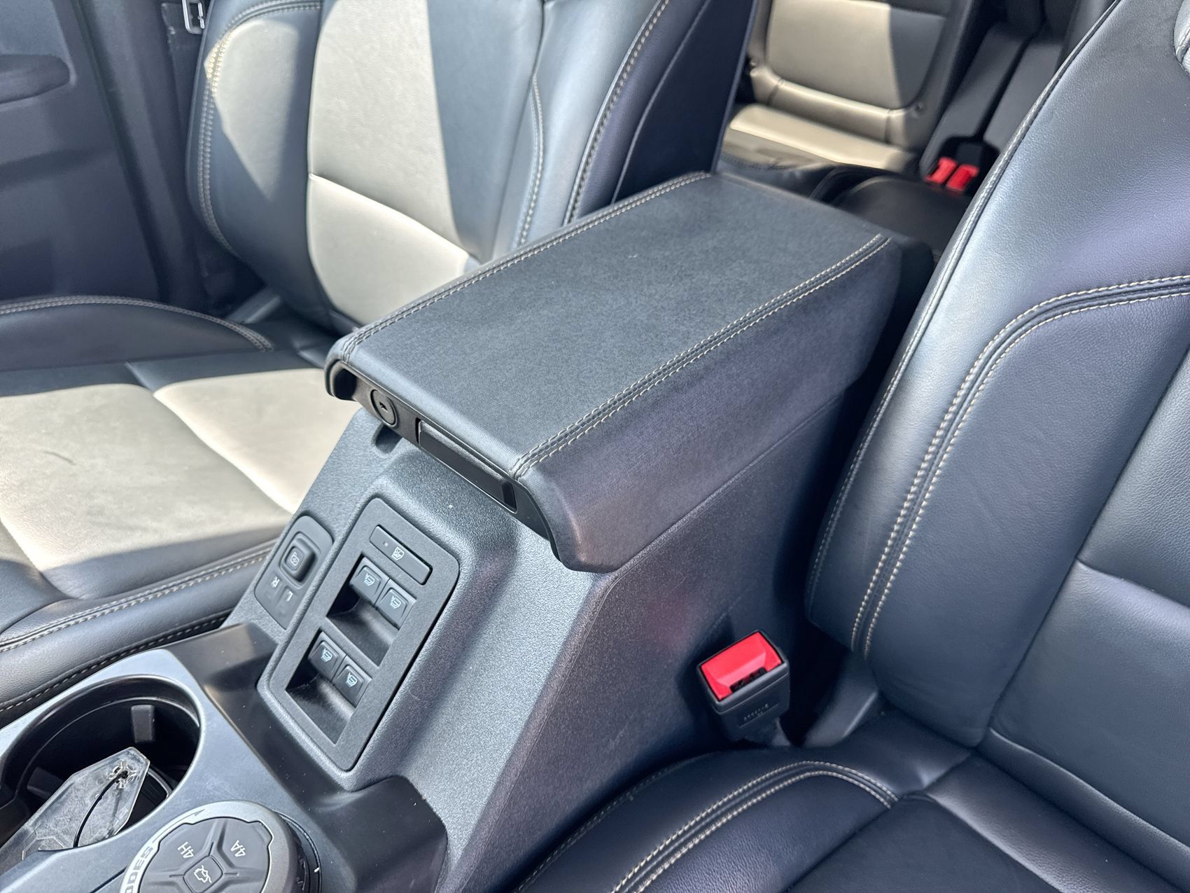 Used 2025 Ford Bronco Badlands AWD/4WD image 22