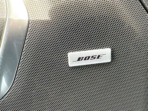 Used 2021 Chevrolet Suburban Premier image 28