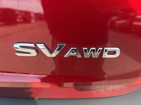 Used 2023 Nissan Rogue SV image 31