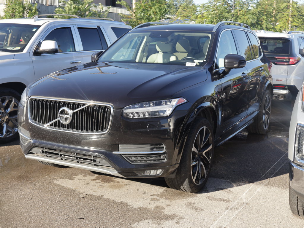 Used 2018 Volvo XC90 T6 Momentum w/ Convenience Package AWD/4WD image 16