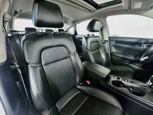 Used 2023 Honda Civic Touring image 29